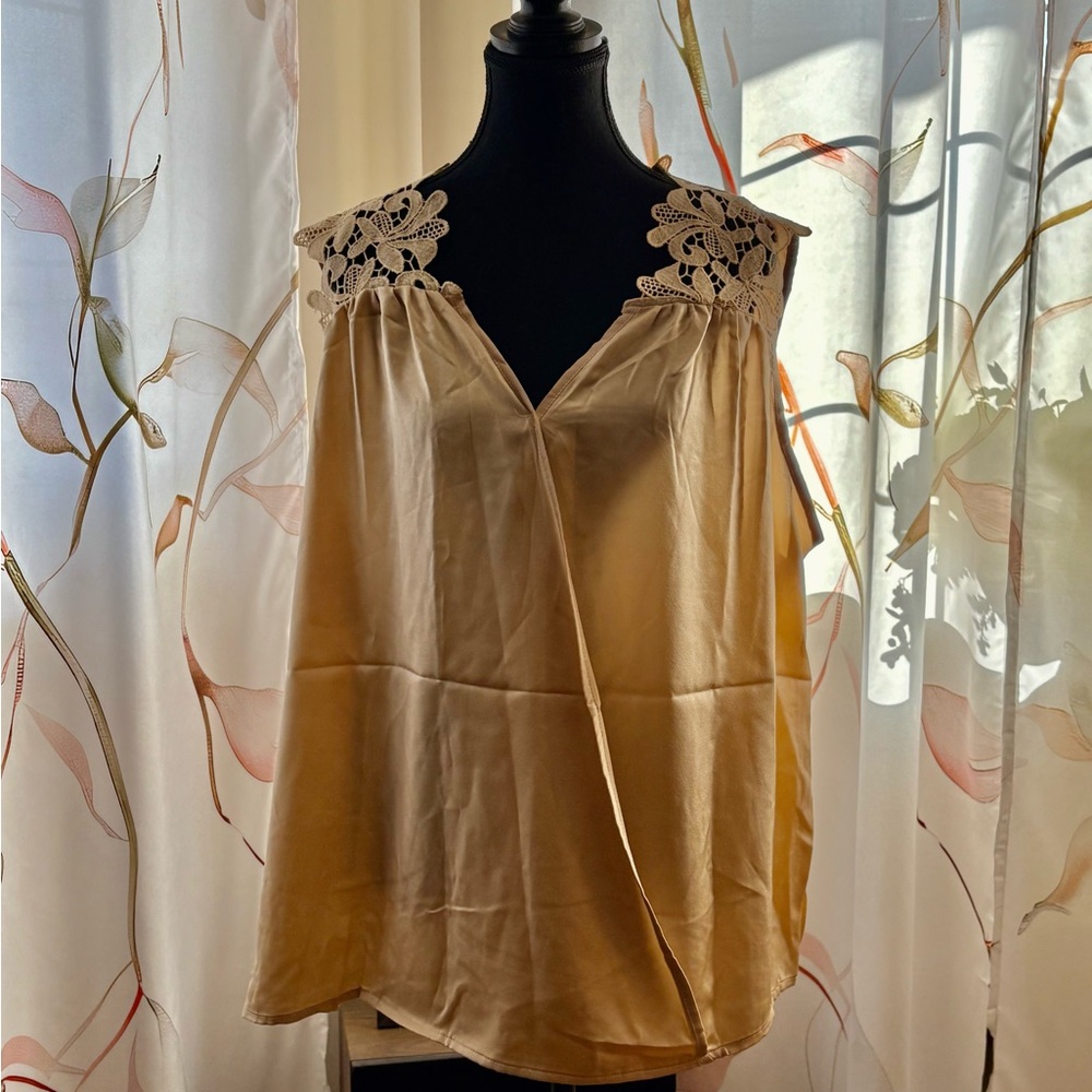 Elegant Cream Sleeveless Top with Lace Detail-silky to touch